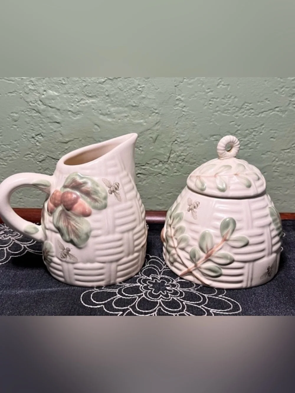 Vintage Pfaltzgraff Naturewood Mini Creamer & Sugar Bowl Set